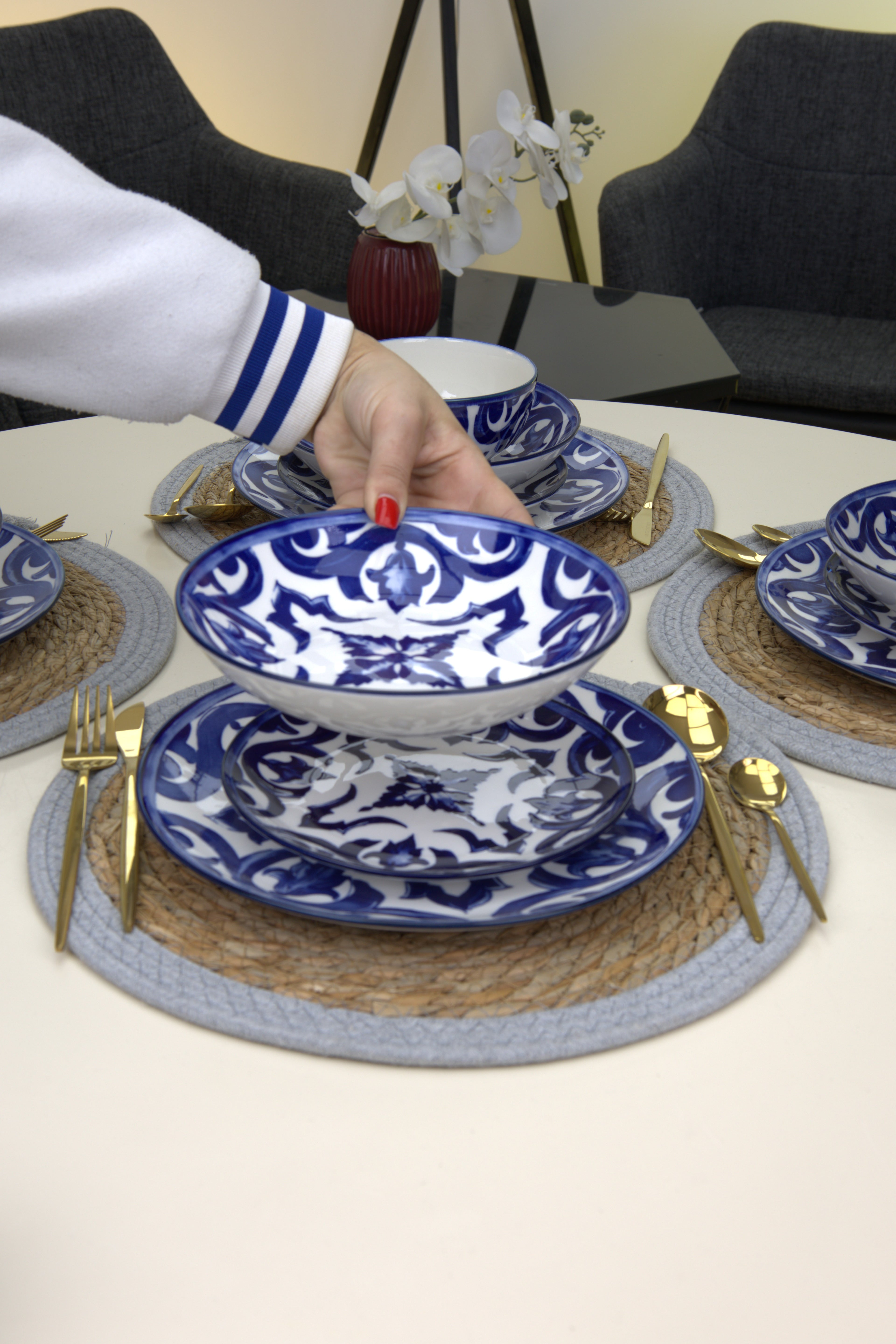 ✨ Service de table premium – 18 pièces ✨Collection Bleu Majorelle💙