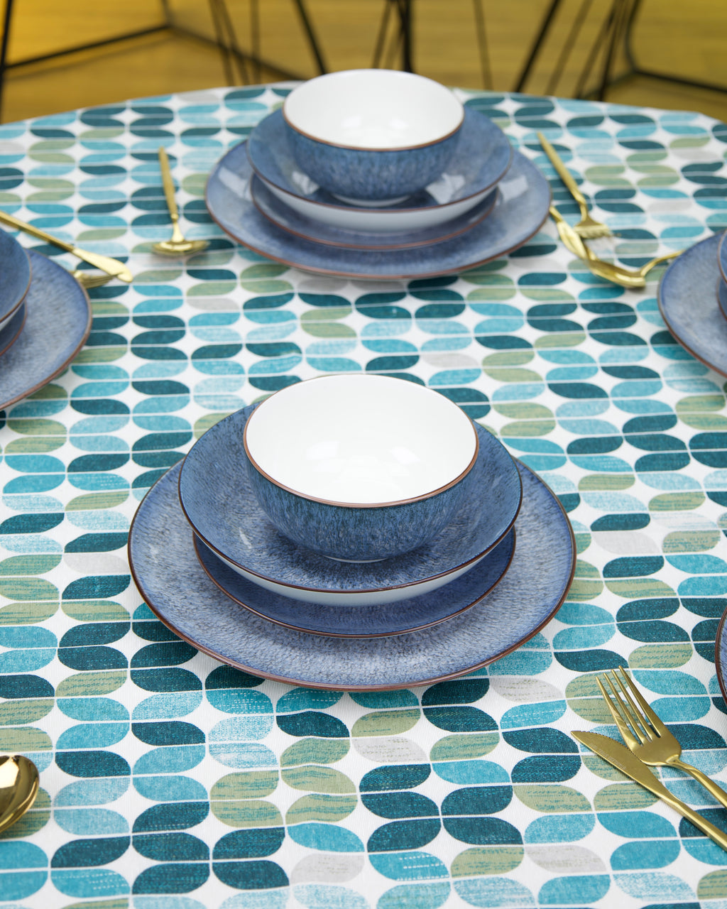 🔹 Service en Céramique Bleu – 24 Pièce