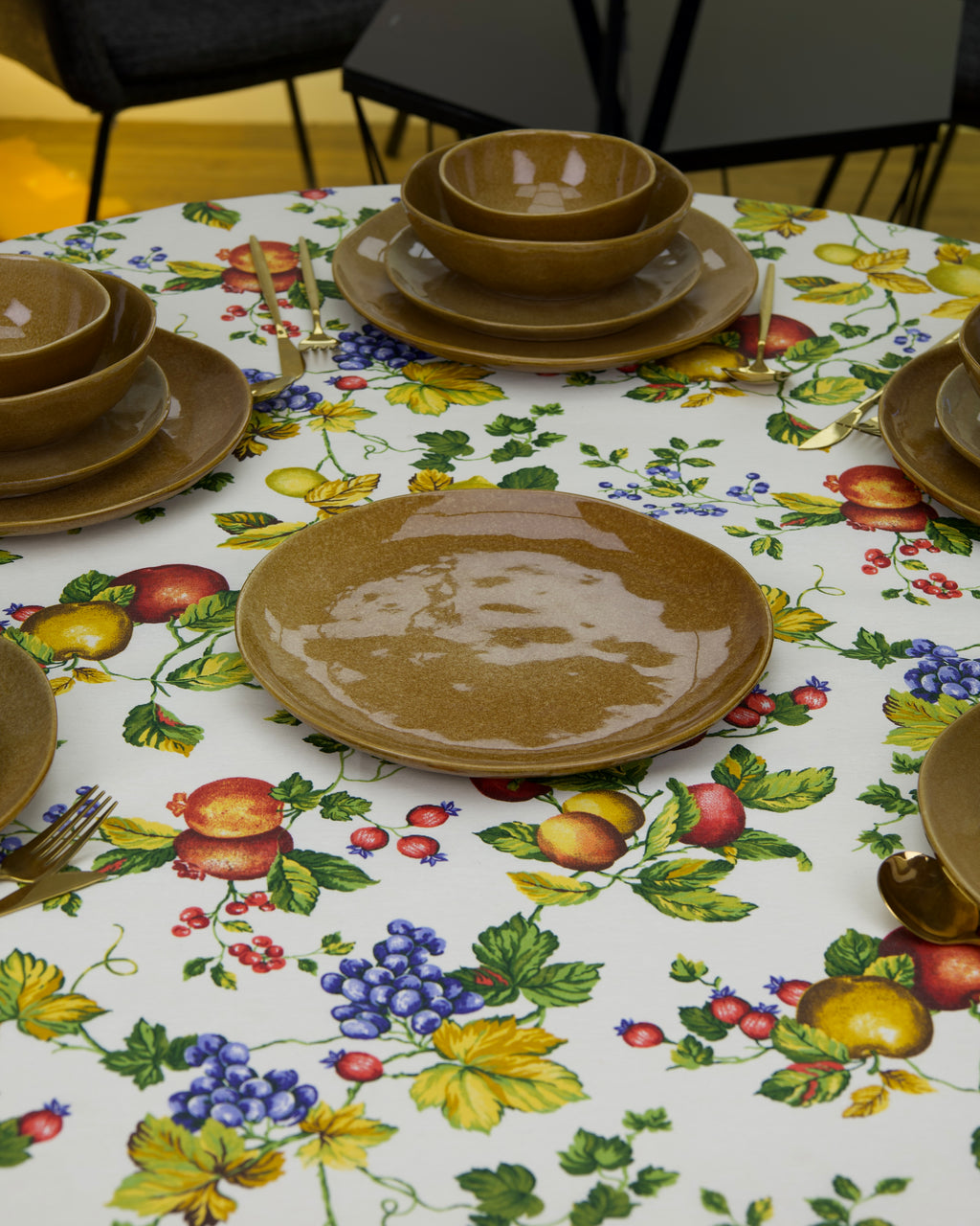 Service en Céramique Marron doré  – 24 Pièces