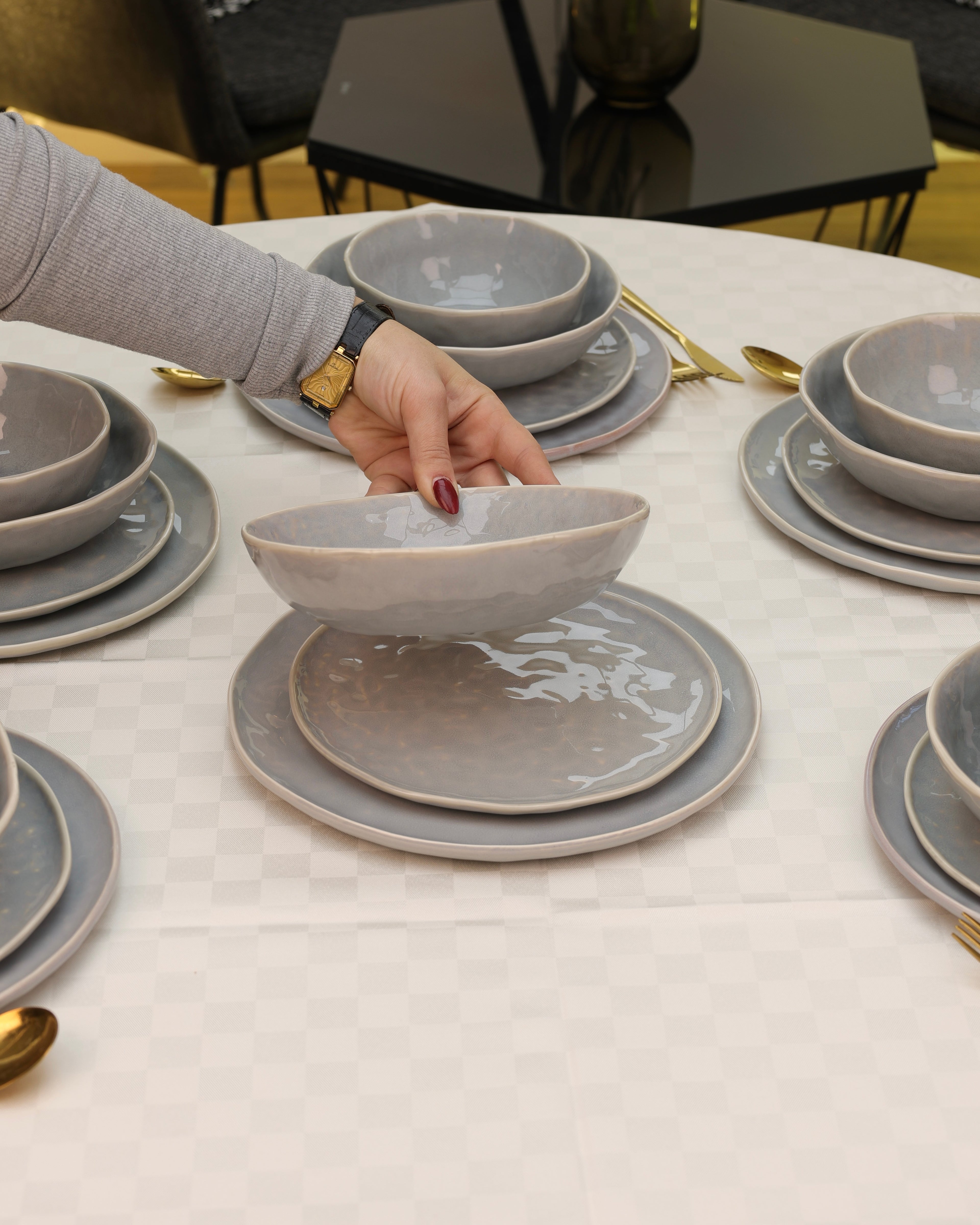 Service en Céramique Gris Doux – 24 Pièces