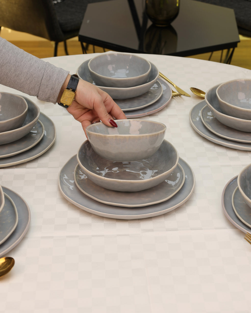 Service en Céramique Gris Doux – 24 Pièces