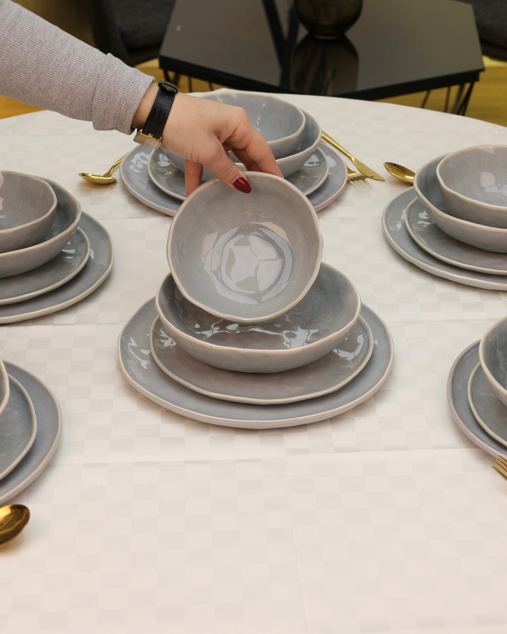 Service en Céramique Gris Doux – 24 Pièces