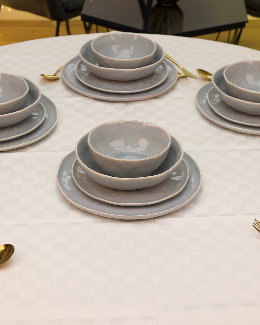 Service en Céramique Gris Doux – 24 Pièces