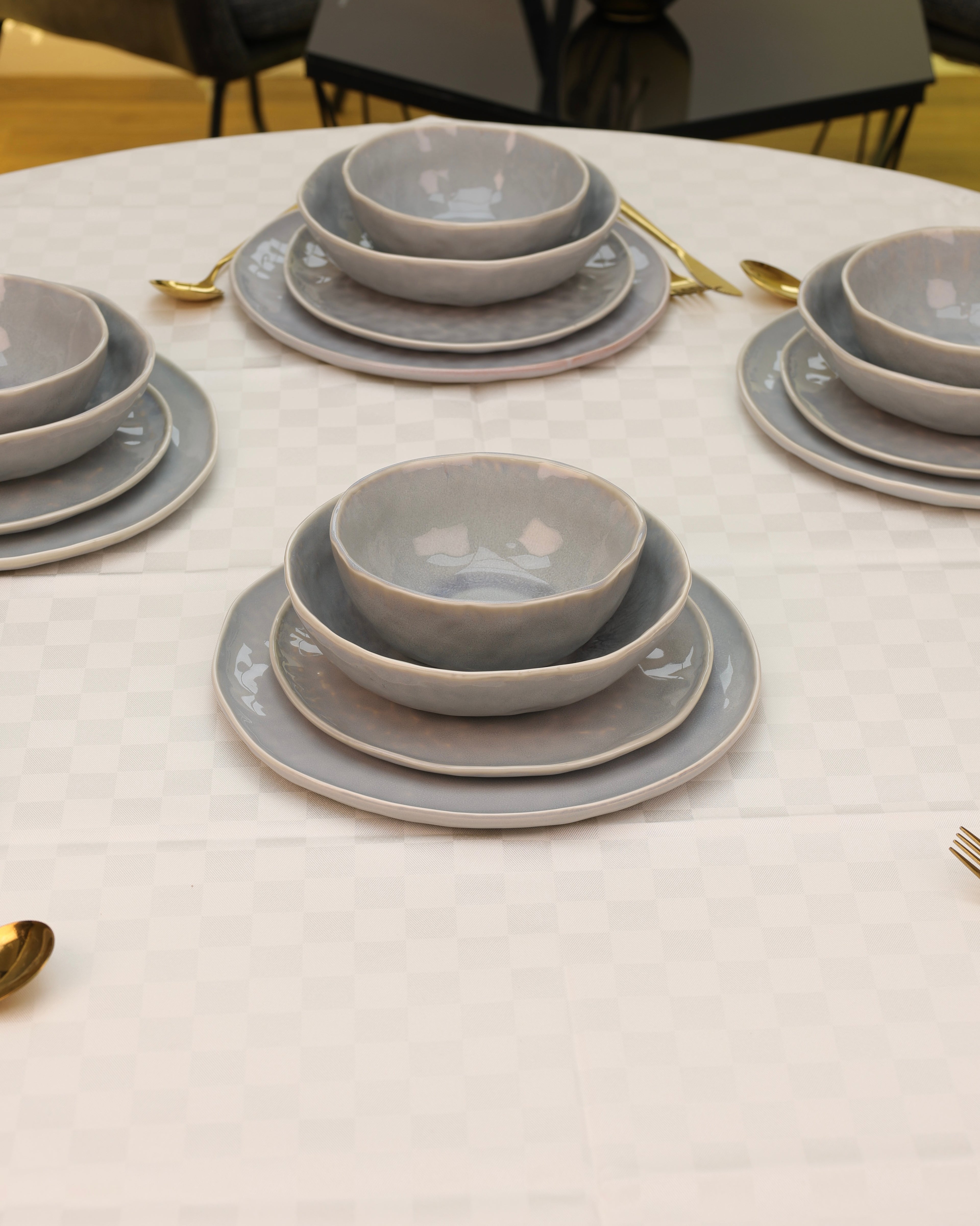 Service en Céramique Gris Doux – 24 Pièces