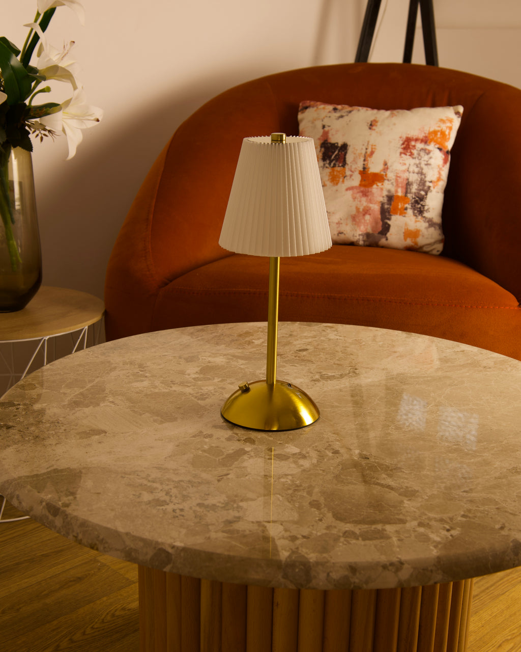 Lampe de table en métal