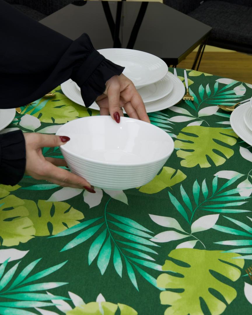 Service de Table en Porcelaine – 21 Pièces/ traits horizontaux