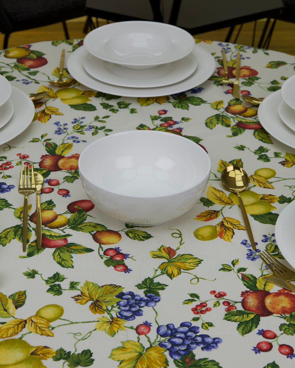 Service de Table en Porcelaine – 21 Pièces/ traits verticaux