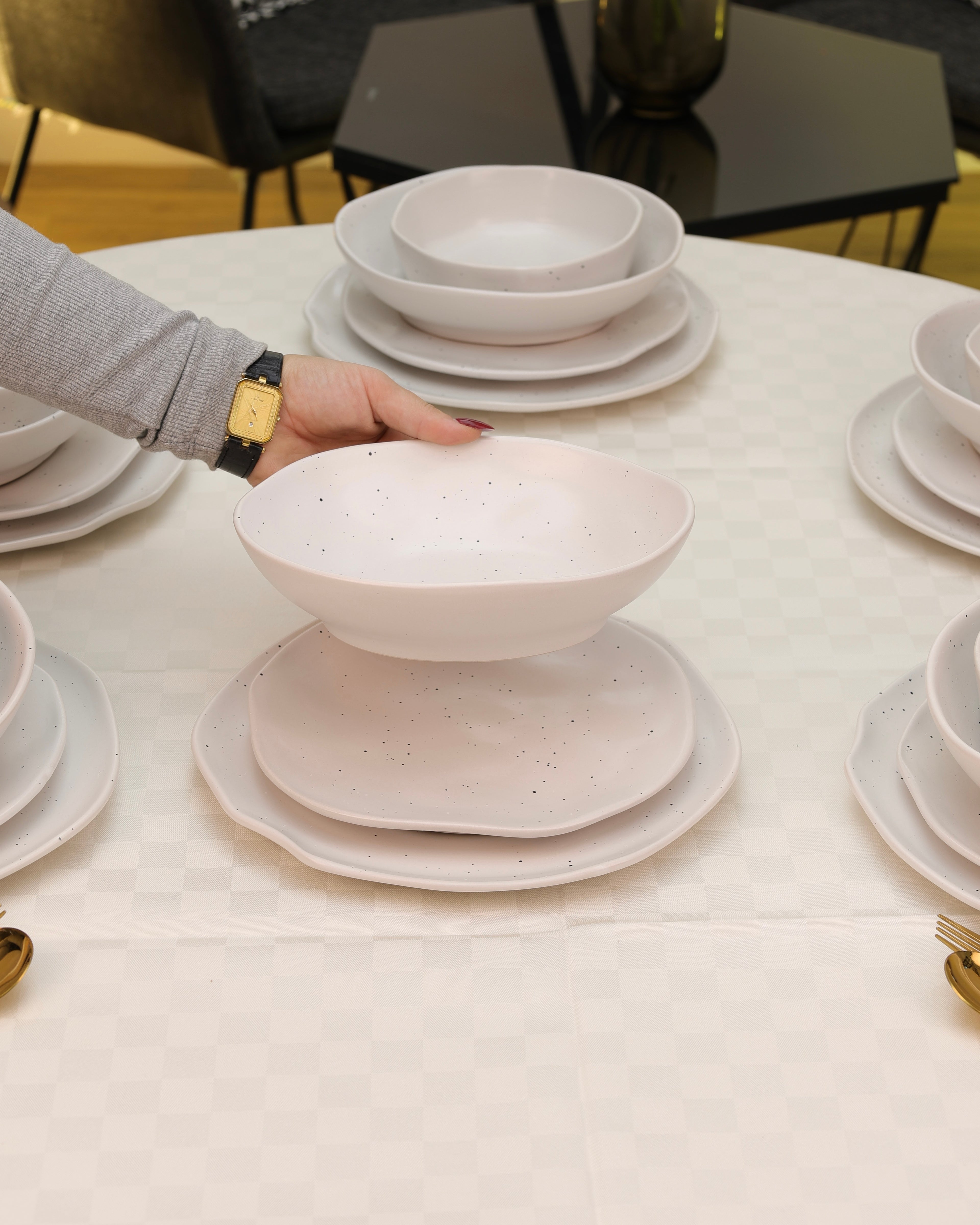 Service de Table en Céramique 24 Pièces — couleur écru moucheté (blanc m’neqet) 🍽️